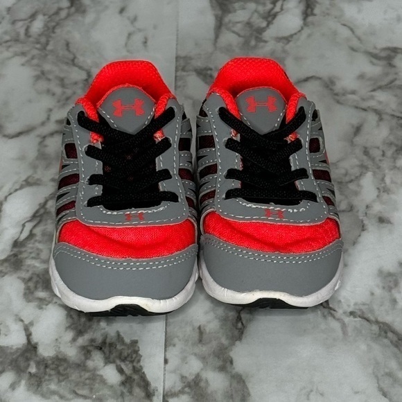Under‎ Armour Spine Graphic Infant/Toddler Shoes- Sz 4K - Picture 2 of 8
